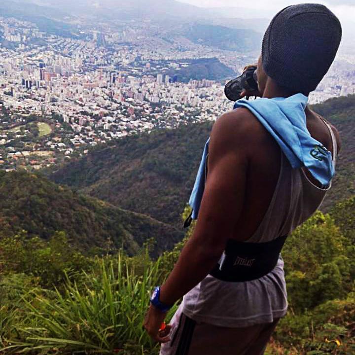 20. Venezuela- Admin.Empresas. Snap:darvinreyes37 Instagram:Darvinreyes37 😎