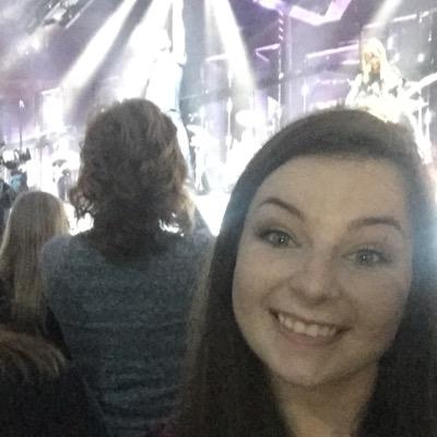 Maggie_Marie143's profile picture. Elegance is the only beauty that never fades. -Audrey Hepburn