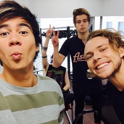 5SOS Rock Out with your Socks Out Tour updates | instagram: 5sosrowsot