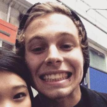 Voting // Free Follow Acc for @oatbagluke
