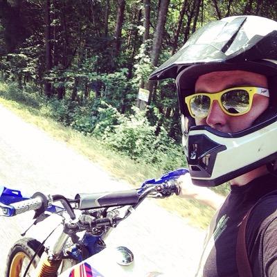 iiineedalife's profile picture. I like music, thrift stores, dark humor, sarcasm, cars, warmth, Peace Tea, interesting people, and losing my phone.