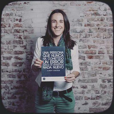 majitopas's profile picture. Mujer que no sabe quedarse quieta. Convencida de que la comunicación nos acerca. Una palabra clave: empatía. ¡Mamá feliz x 4!