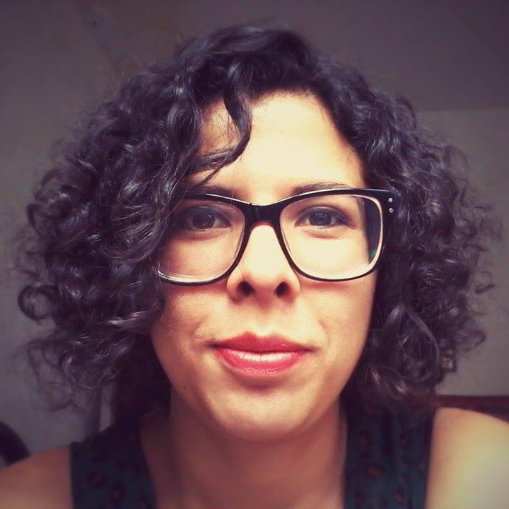 Creo en el potencial político del género del terror con perspectivas feminista. Apruebo. Fantasma detrás del blog https://t.co/lATGW0mJWl