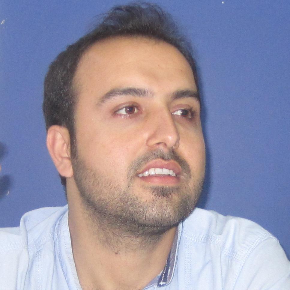 Arastirmaci-Yazar / Aktör / Radyo sunucusu Akıl yoluyla yürütülen her savaşta varım, yeterki silah olmasın...
ELEKTRİK ELEKTRONİK MÜHENDİSİ