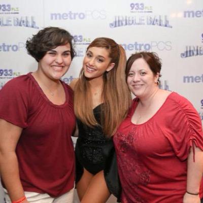 @justinbieber is my entire world; 8.8.13 #BELIEVETOUR; O2L; Austin Mahone; Jake Miller; Ariana Grande; Emblem3; Drew Chadwick 17; FL; IMY Donnie
