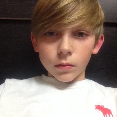 AndrewPeytonHi1's profile picture. 