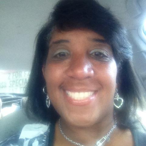 Starrlette5's profile picture. 