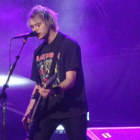 FOLLOW @dumbhairdye @rugratcalum and @blithecth