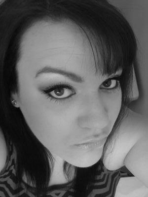 AmandaMFrance's profile picture. Bleh!