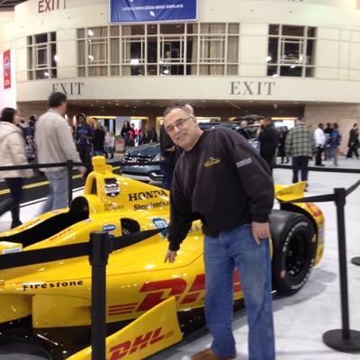 Lover of fine cars, tunes, surfin, crusin, being an awesome husband, amazing dad and a giggin uncle. #thingsunclephilsays