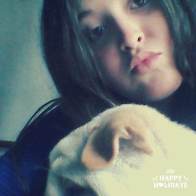 swiftie y litlle Black star * 13 veranos * la música es mi vida * inmadura total * amo the walking dead y llorar mirando lo *