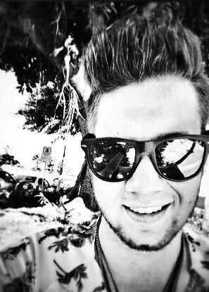 #Since : 01/01/12 #adm : @anarodriguehs  meu amor é capaz de mover montanhas á seu favor @dennerferrari