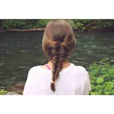 barlyliving's profile picture. idc