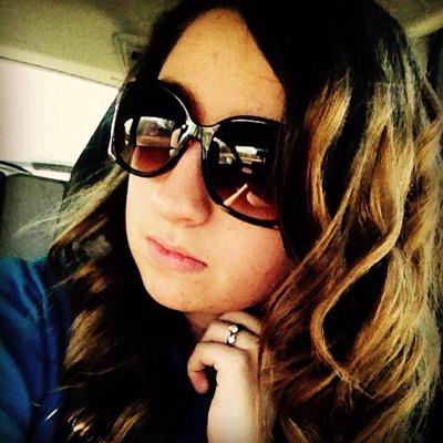 love 5 Seconds of Summer! roses are red, violets are blue, if you dont love luke hemmings, i hate you! sydney, gabby, and kynsea are the main ❤️