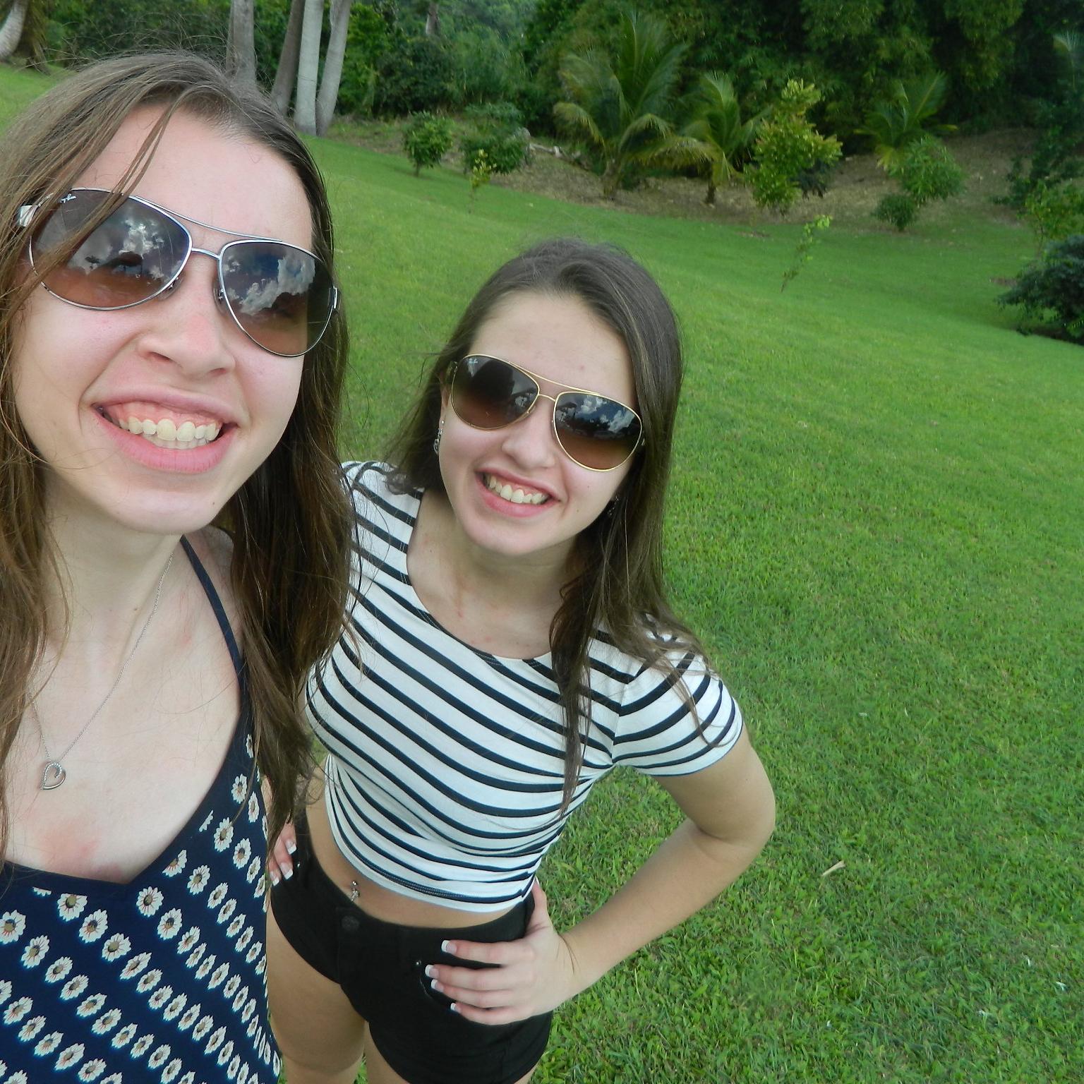 tinapetresin's profile picture. 