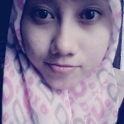 Orang yang sukses adalah orang yang dapat membuat fondasi yang kuat dengan bata yang dilemparkan orang lain kepadanya.(David_Brinkley )