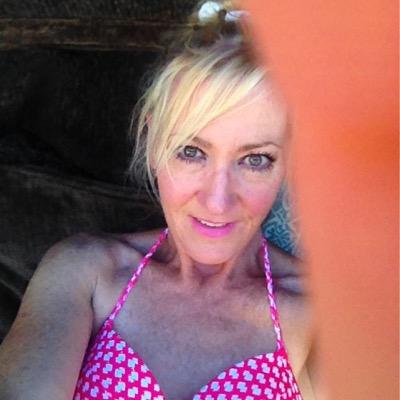Profile Picture of Diane Lamb (@DianeLa33057403) on Twitter