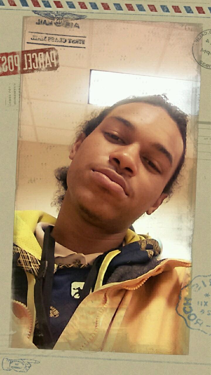 #TEAM2FLYii #StonerNation   
DiS ya bOy $Profit$ iMa Young Rapper And i rEp dat TEAM 2FLYii aNd wE cuMin sTraiGht oUt oF CanTon M.S.
I.g:@2Flyii_Hippy