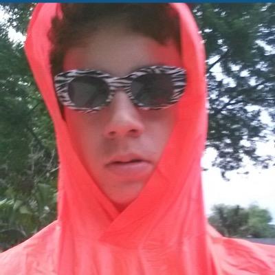 EmanuelleMaire's profile picture. scooters brah