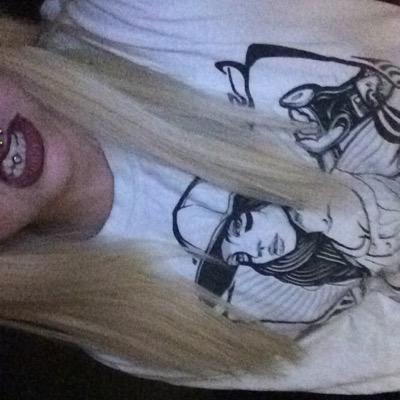 Spaceycrumbles's profile picture. I'm an asshole, but I'm funny so its okay.