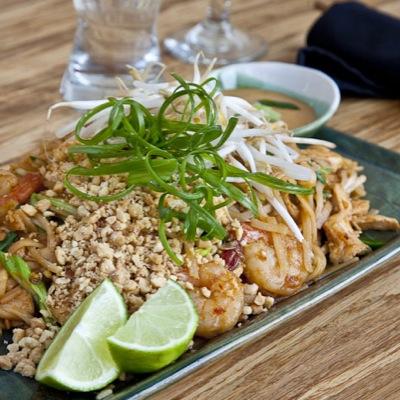 Home of fabulous Thai, Indian & Japanese food - sharing space with a Bakery & old school Pizza Shop!

All run by a young, crazy & sleep deprived couple & family