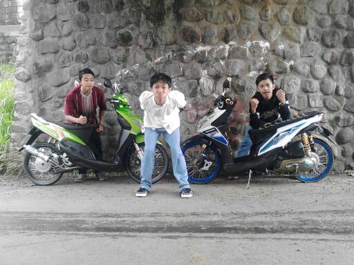 i'm reza darmawan , im from indonesia . nice to know you :)