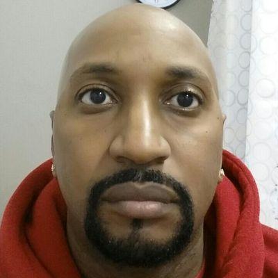 donnielee1972's profile picture. 