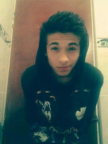 991_steven's profile picture. Guns n roses Ac dc Metalica Slipknot