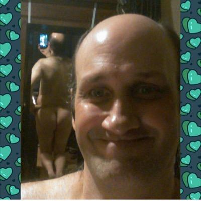 richardfargnus's profile picture. I like swimming and sunbathing and I like to listen to music and some time I like to be in the nude and I like to take walk by the beach