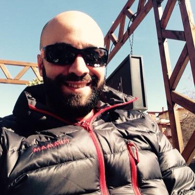 paketecuento12's profile picture. 