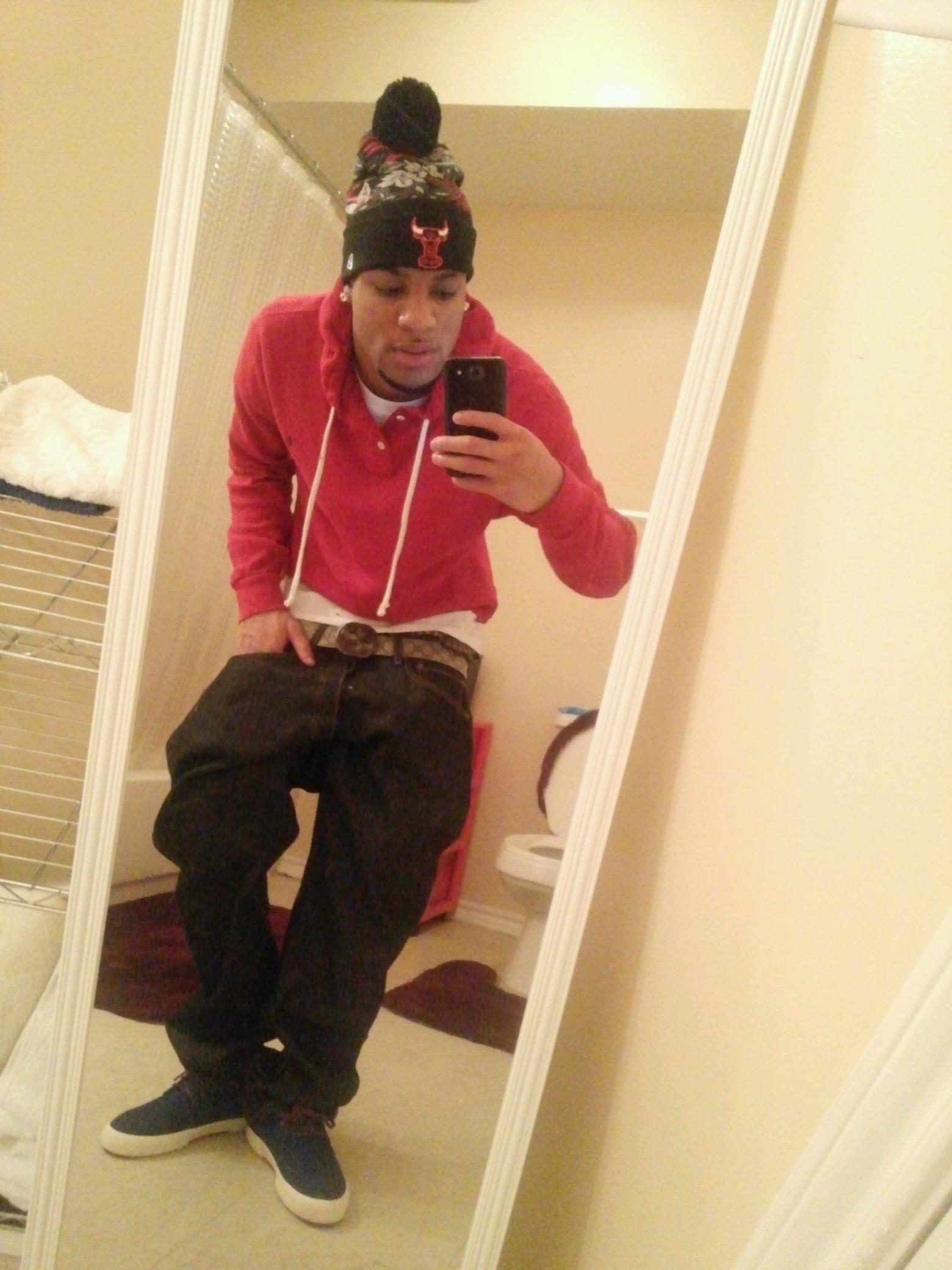 I aint gone never eva stop moving dope
