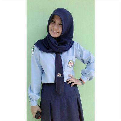 ig: @selvyyuliaa