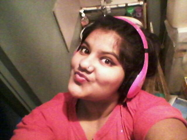 HIII..!!!! I love ONE DIRECTION..!! n ♥♥ I LOVE IAN SOMERHALDER..yup..that's it..byee!♥♥:D:D