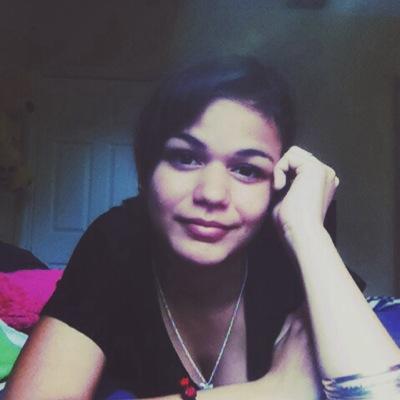 i am single i love singing i hope i will get a chance for my dream i love my niece she is my backround on my page and i wish to be a mom someday