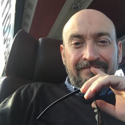 INSUPin's profile picture. De sentimiento, vida y profesión médico. Por suerte para muchos y no para otros tantos.. orgulloso de ser ante todo y sobre todo humano.