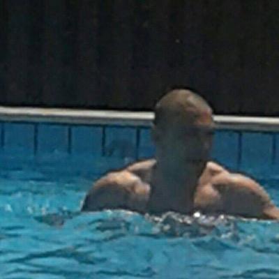 Devid41018116's profile picture. 