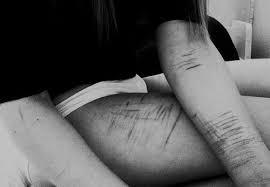 Mutiladoora's profile picture. Você está Machucada, Magoada, Depressiva...
Resumindo você está  péssima e parece que todos lutam pra te deixar pior.