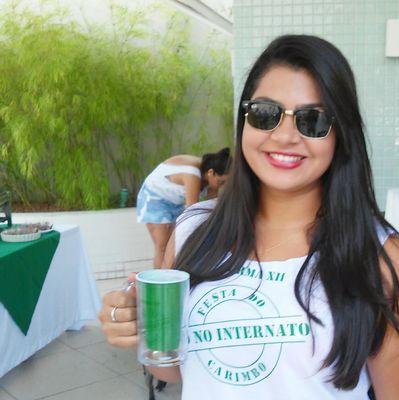 - Salesiana, incontáveis risos e rimas, medicina !
