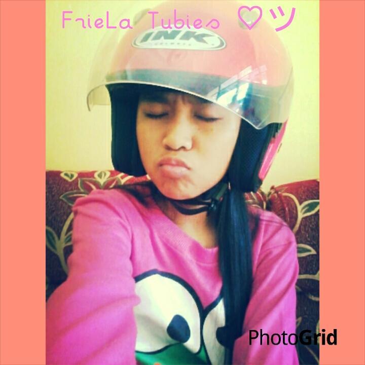 Friela17's profile picture. seorang wanita yg mencintai laki pasti akan mengukir namanya dimana saja :)