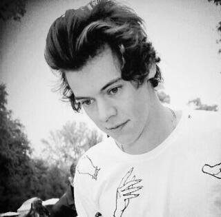 ❝collect moments, not things.❞ — 20, single.