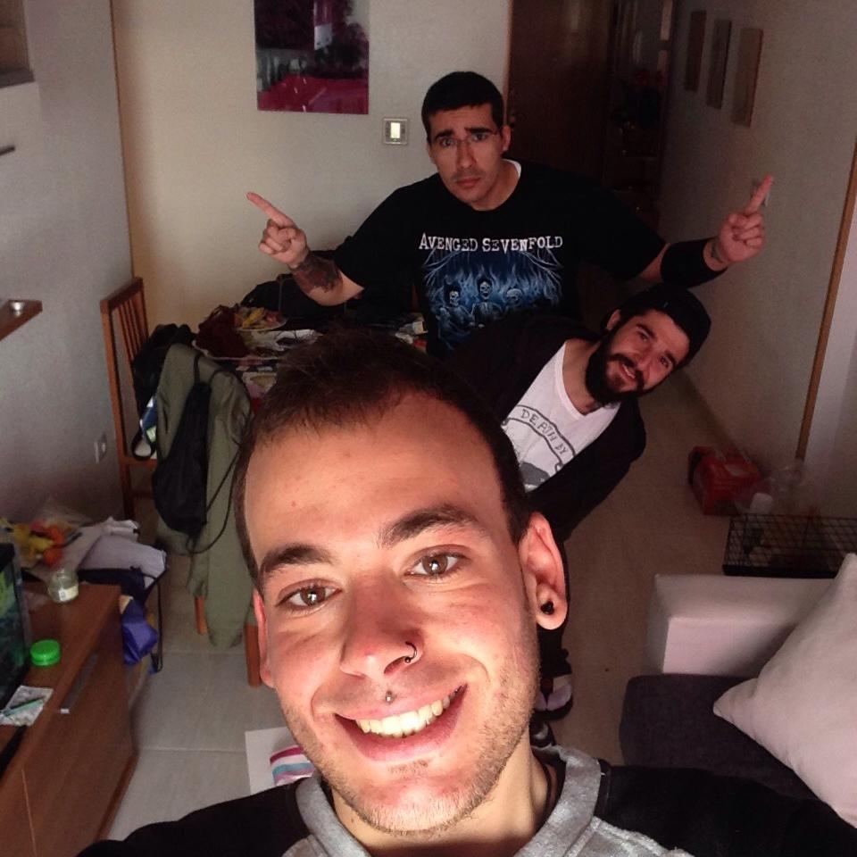 RobertoRBT24's profile picture. Avenged Sevenfold, Parkway Drive, A Day to Remember, Bullet for my Valentine, Architects, Crossfaith, Enter Shikari, Five Finger Death Punch, Linkin Park,