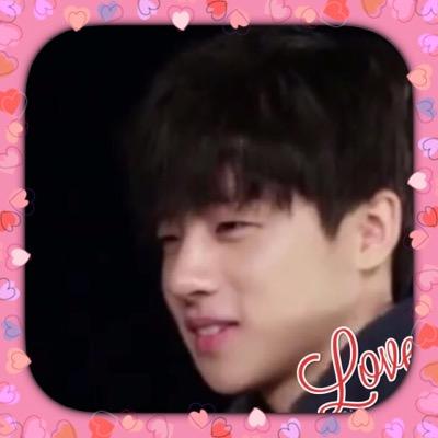 みいみ やっとvアプリ観れた Ikonのメンバーって全員左利き びっくり