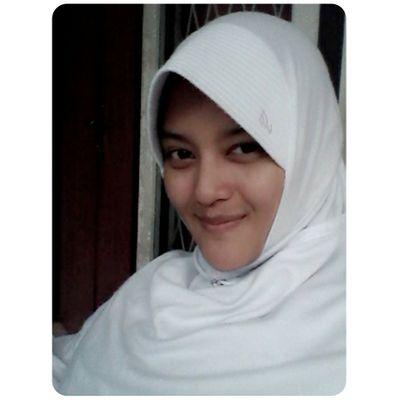 Anak ke-3 dari bapak M.ISA dan ibu AMINAH{}☺♥