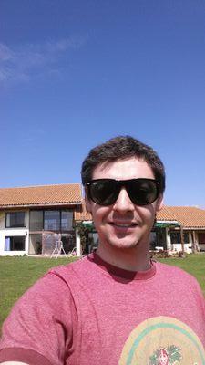 Ingeniero Civil, Yoga, Acuario