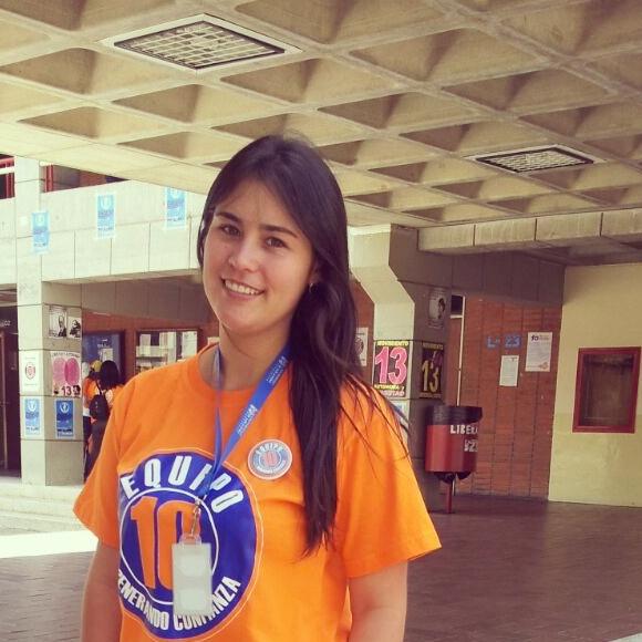 Politólogo de la Universidad De Los Andes,  Venezolana y orgullosamente Merideña.