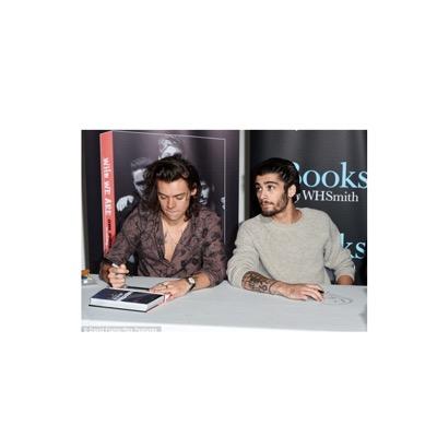 @harry_styles @zaynmalik @Real_Liam_Payne @Louis_Tomlinson @NiallOfficial