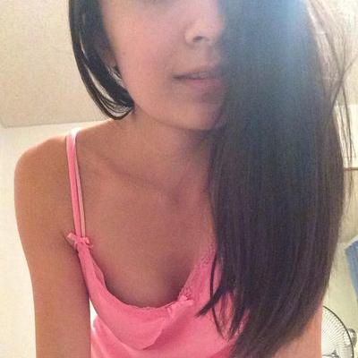 Pour les hommes cherchant une demoiselle sexy, moi c'est Claire et je suis là pour prendre mon pied...