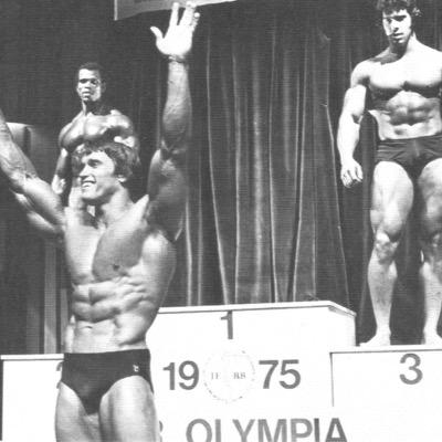the start of the fitness revolution with a view at the vein-popping antics from the classic bodybuilders that carved their bodies into muscular perfection✌️
