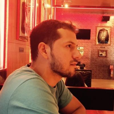 C.P. FCE-UNA. Clásico. Futbolista y cantante amateur. Peliculero. ¡Olimpia de Paraguay!