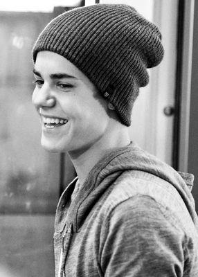 Hi, I'm not new, it's my second acc. Could you pls follow me on this acc  -- @ninjakurwa ask for fback #Belieber #janoskianator #directioner